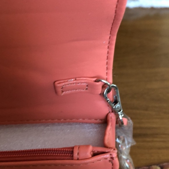 Badgley Mischka Diamond Quilted Crossbody with Pearls NWT - Picture 7 of 9